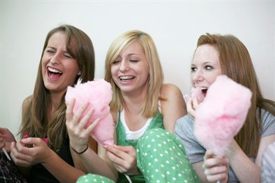 Teenage-girls-laughing