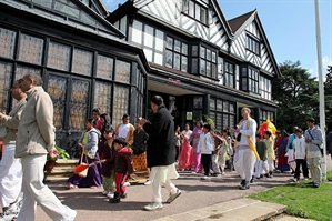 people outside Bhaktivedanta Manor in Letchmore Heath