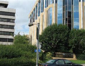 Office buildings on Elstree Way