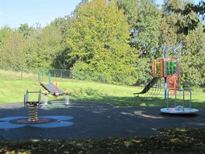 Kelly Court play area
