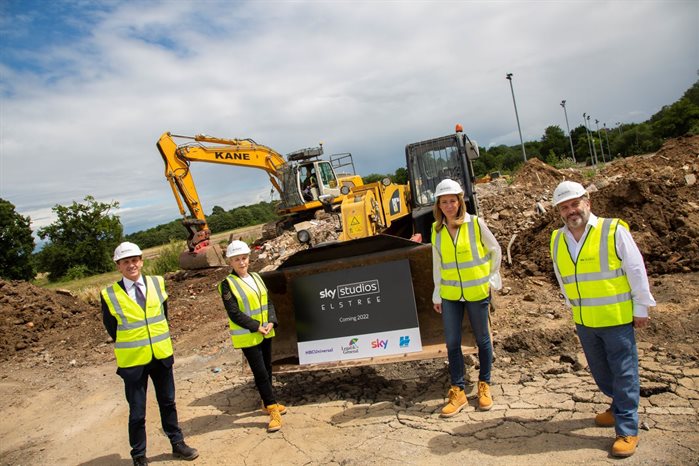 MID-RES Sky Studios Elstree - L-R Nigel Wilson (CEO Legal General) Helen Parker (NBCUniversal) Caroline Cooper (CFO Sky Studios) Cllr