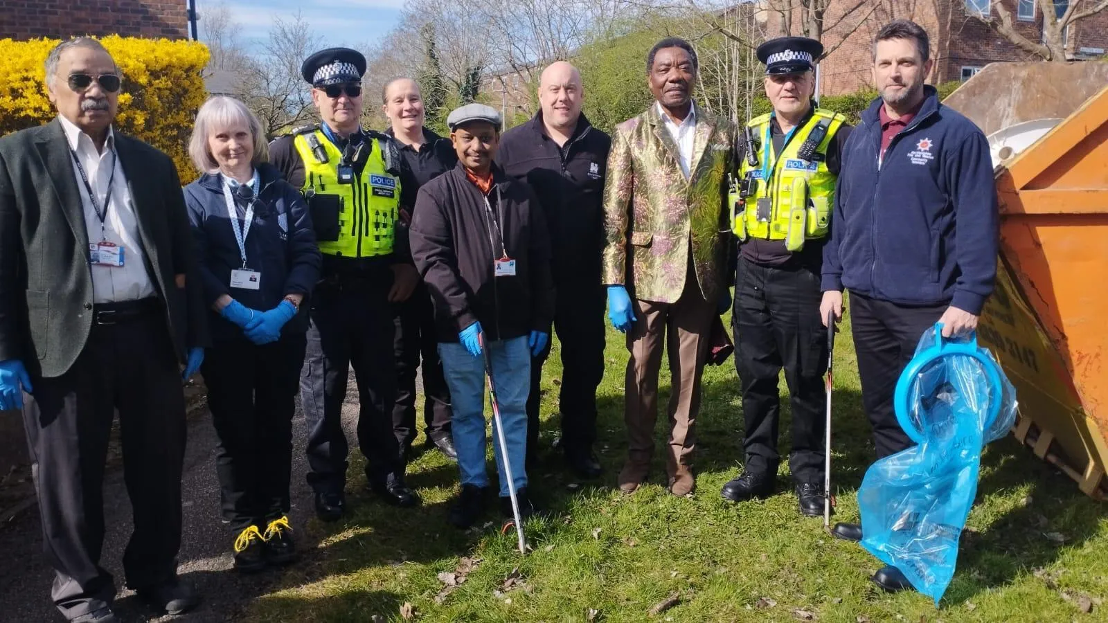 A photograph of volunteers helping at the community clean-up
